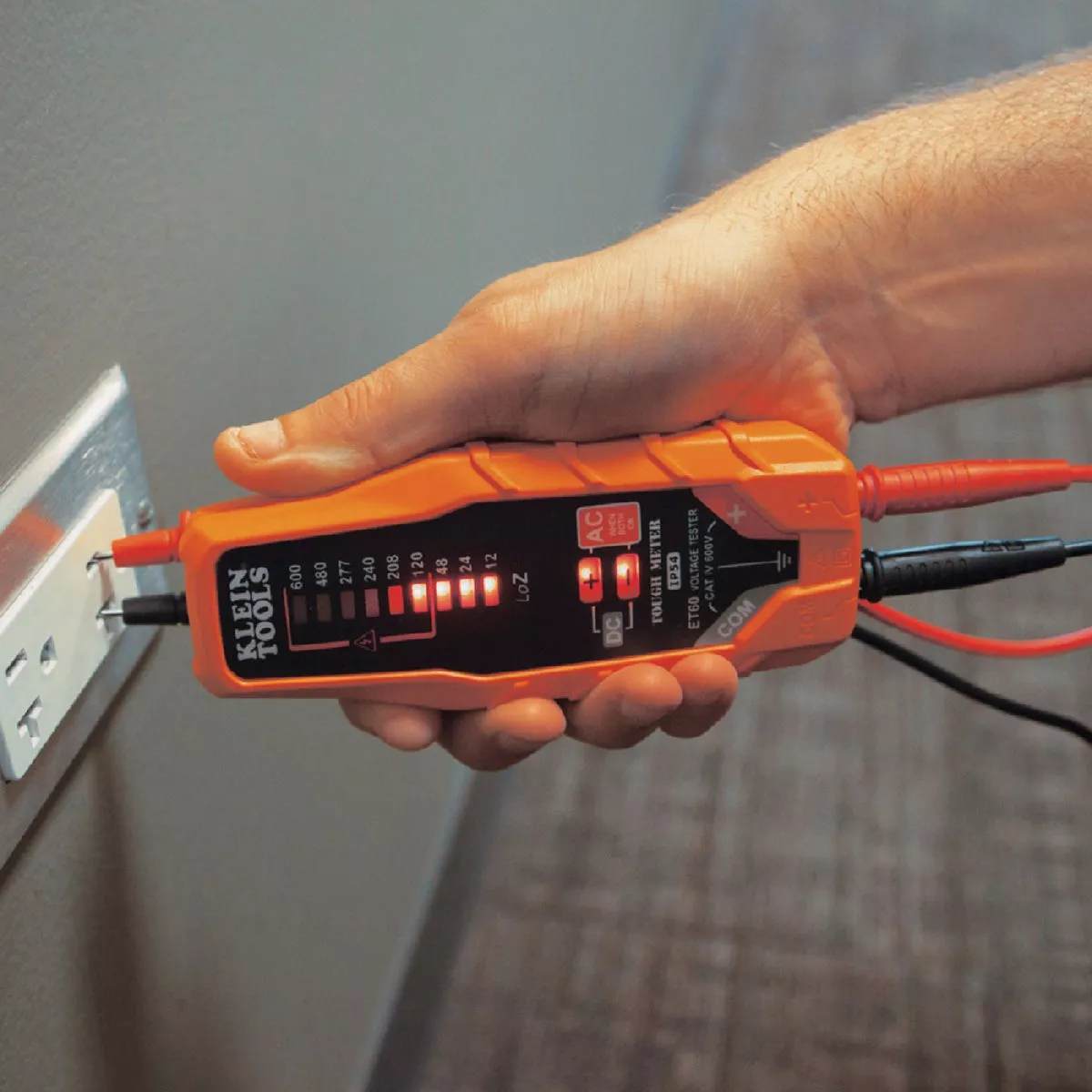 Klein 12 to 600V AC/DC Voltage Tester - photo 5