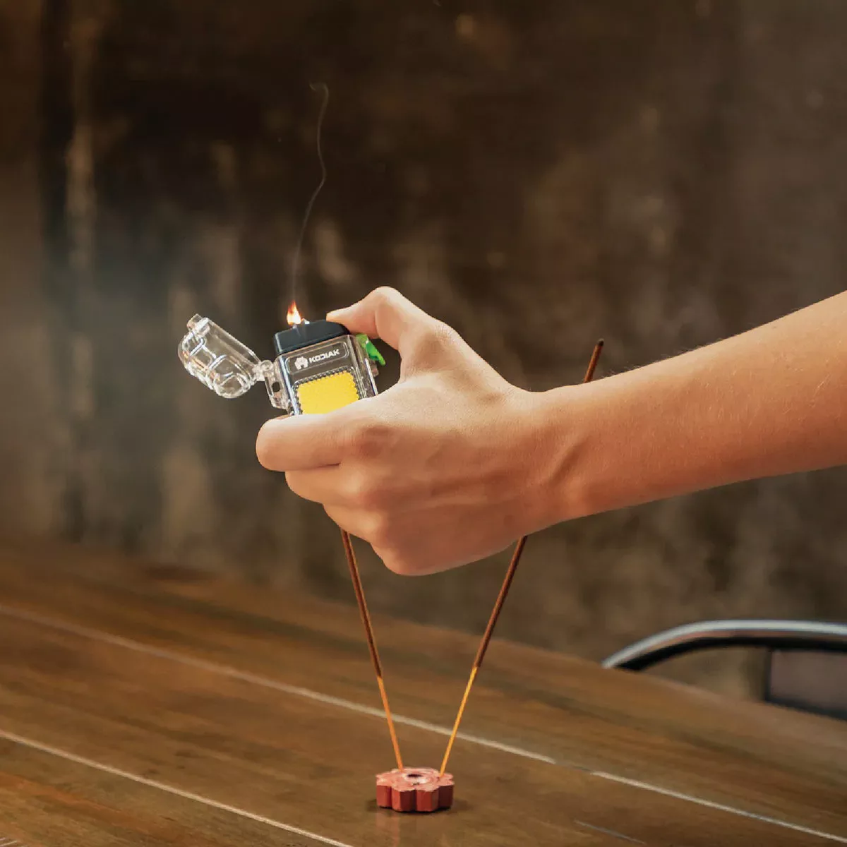 Kodiak Mini Rechargeable Plasma Lighter with COB LED Task Light - photo 12