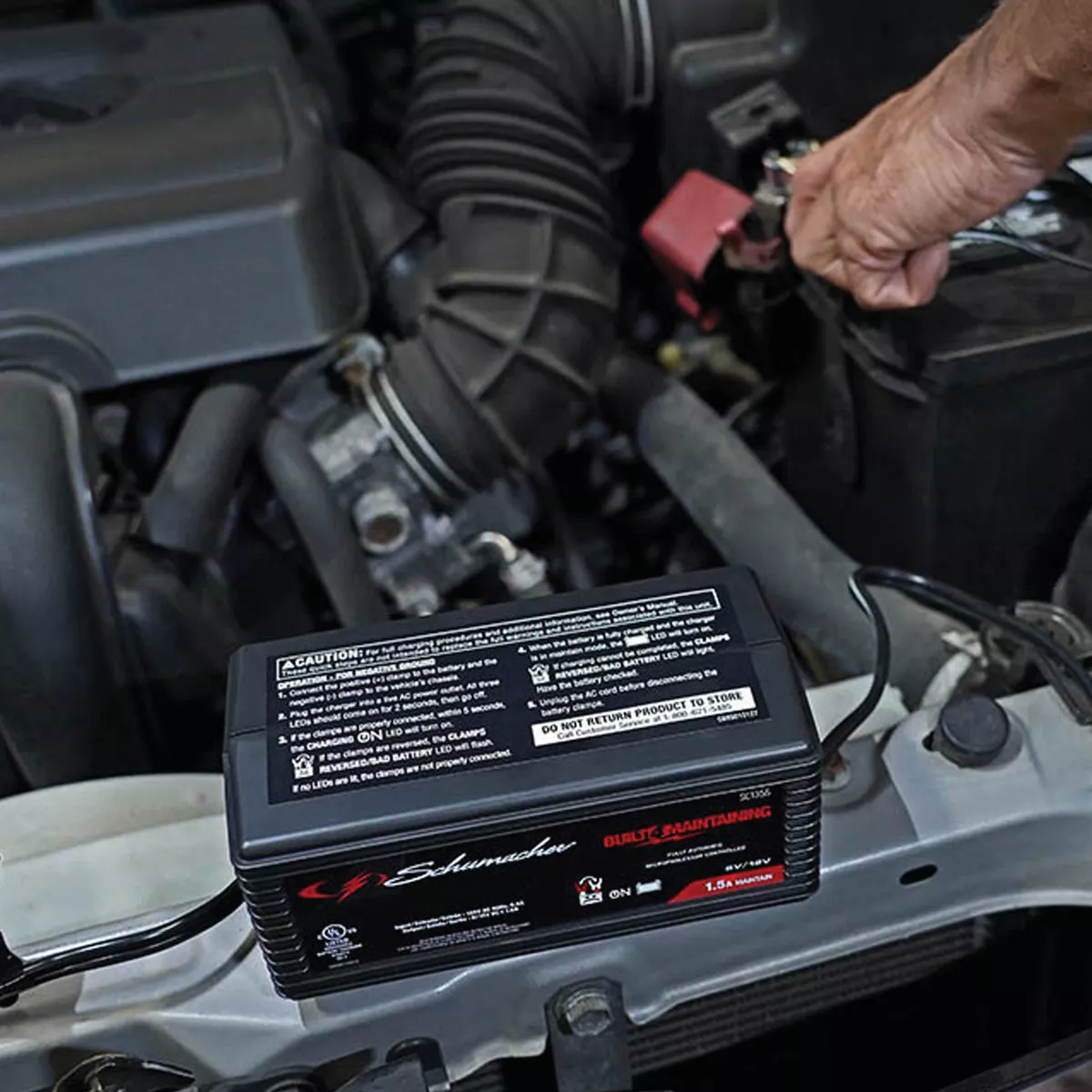 Schumacher Automatic 6V and 12V 1.5A Auto Battery Charger/Maintainer - photo 5