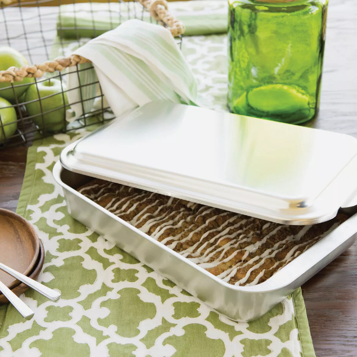 NordicWare 9 In. x 13 In. Aluminum Cake Pan with Lid - photo 3