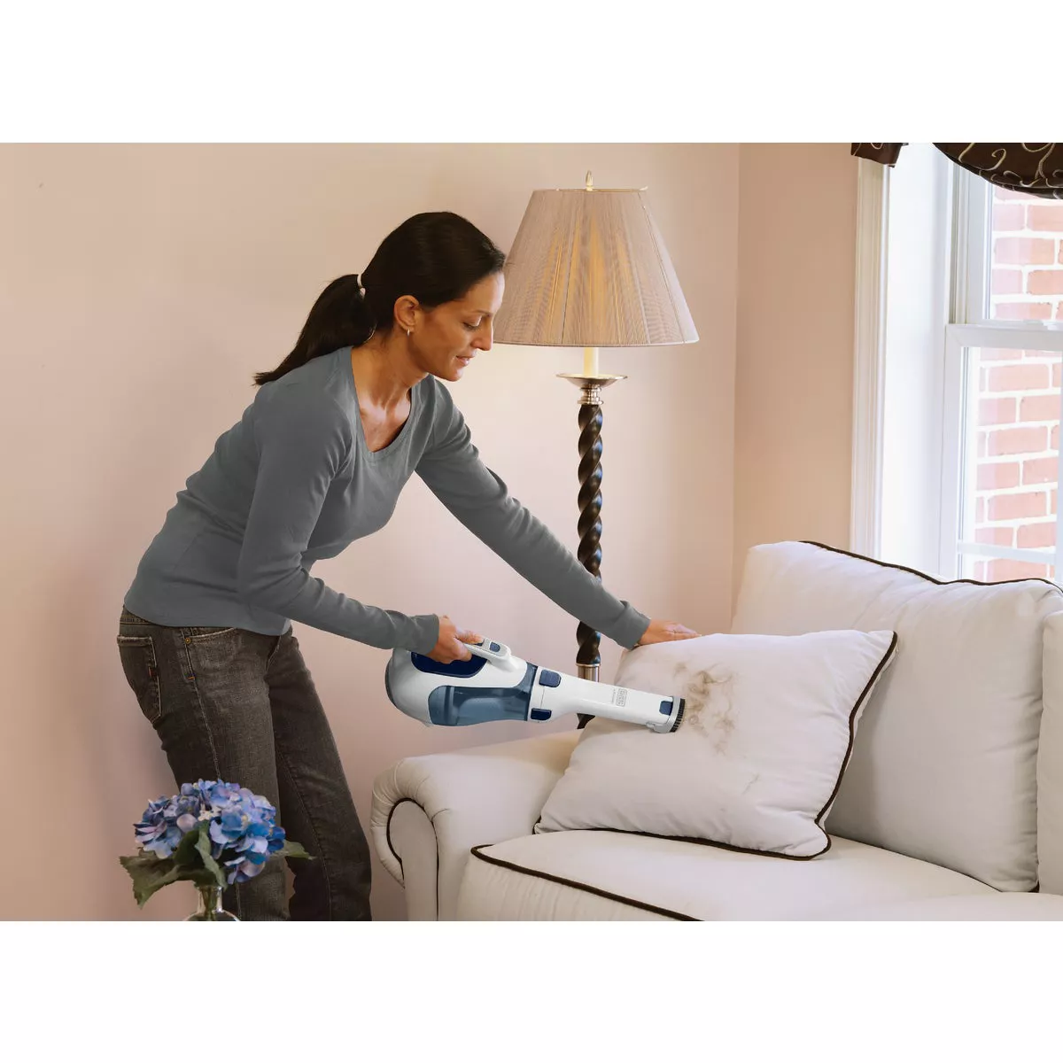 Black & Decker Dustbuster 10.8V Cordless Handheld Vacuum Cleaner, Magic Blue - photo 5