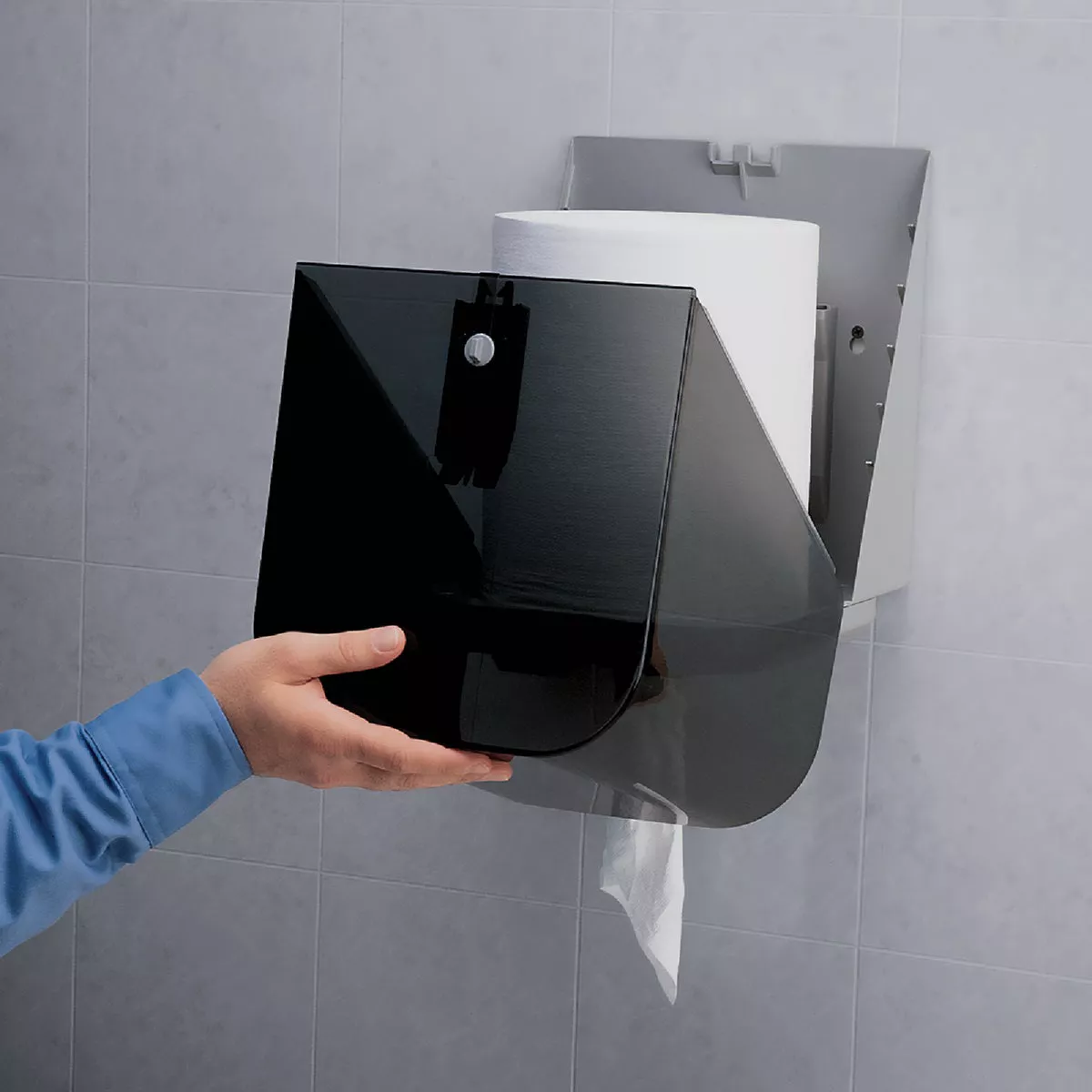 Kimberly Clark Scott Esssential In-Sight Center-Pull Smoke Paper Towel Dispenser - photo 2