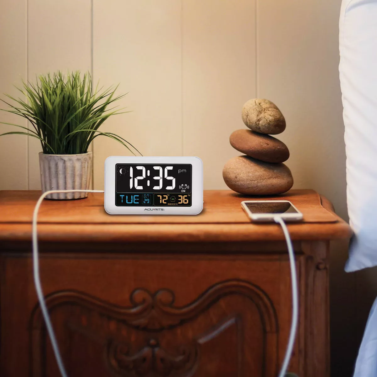 Acurite Intelli-Time Indoor Temperature/Humidity Alarm Clock - photo 3