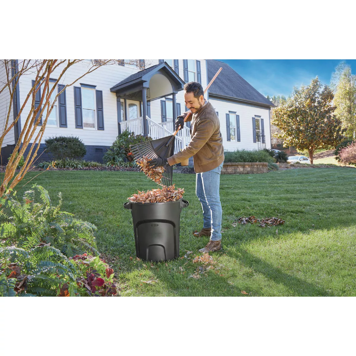 Rubbermaid Roughneck 20 Gal. Black NonWheeled Vented Trash Can with Lid - photo 7