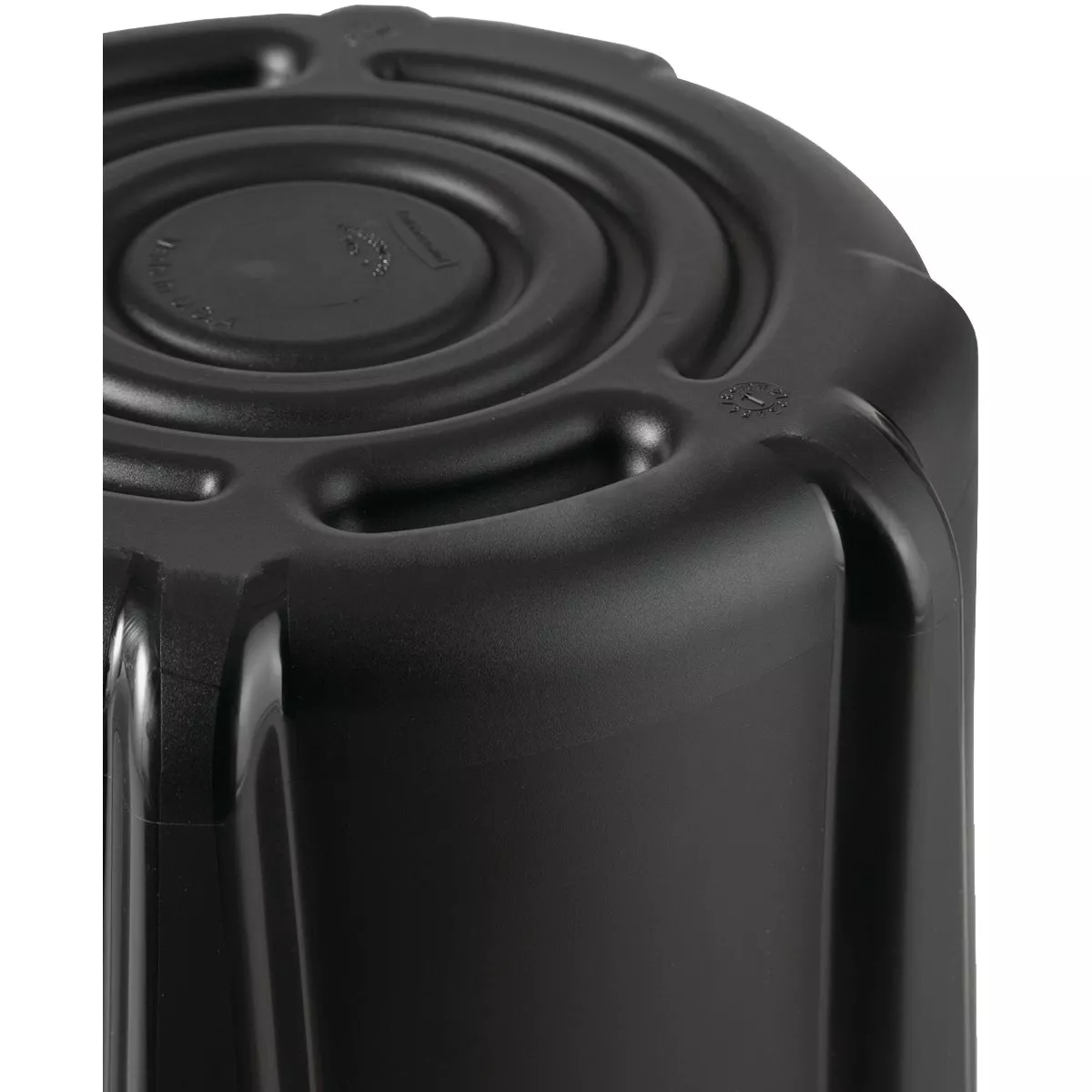 Rubbermaid Roughneck 20 Gal. Black NonWheeled Vented Trash Can with Lid - photo 2
