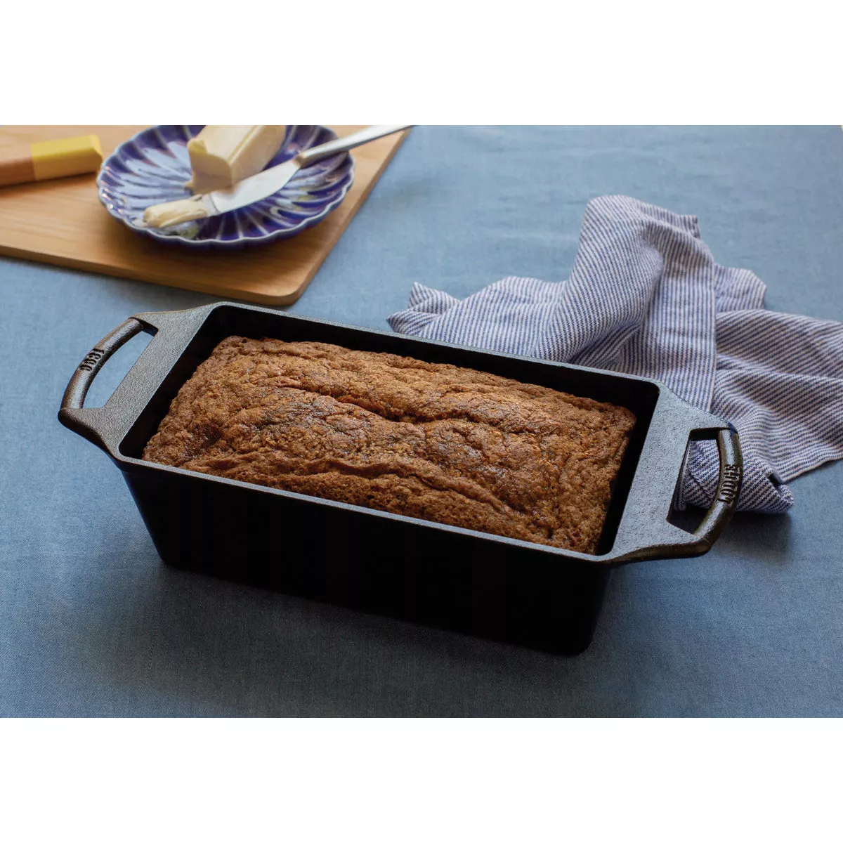 Lodge 4.5 In. W. x 8.5 In. L. Cast Iron Loaf Pan - photo 2