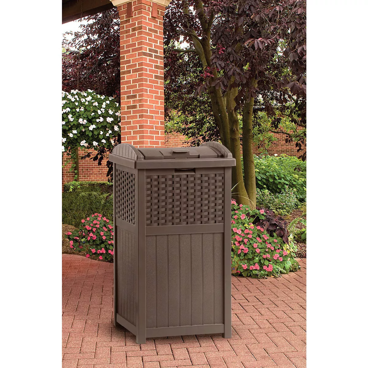 Suncast 30 to 33 Gal. Brown Trash Can with Lid - photo 2