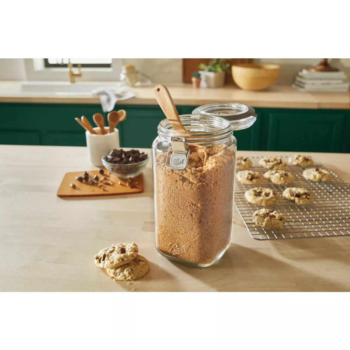 Ball 1/2 Gal. Storage Latch Jar - photo 2