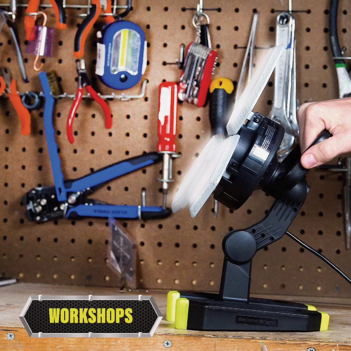 Beyond Bright Adjustable LED Work Light Tower - photo 7