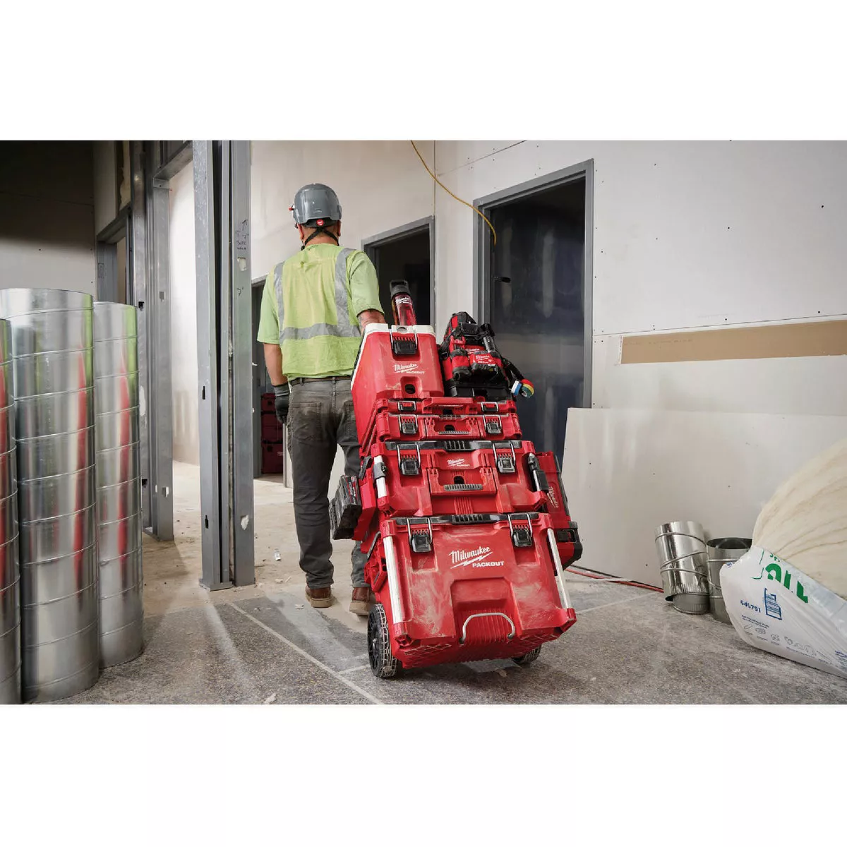 Milwaukee PACKOUT 25 Oz. Plastic Bottle with Chug Lid, Red - photo 8