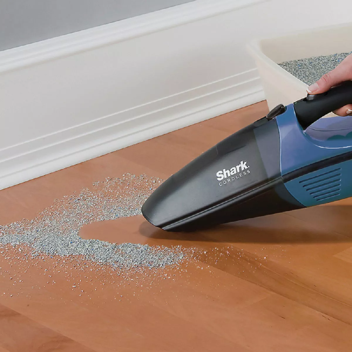Shark Pet Perfect Cordless Bagless Portable Hand Vacuum - photo 3