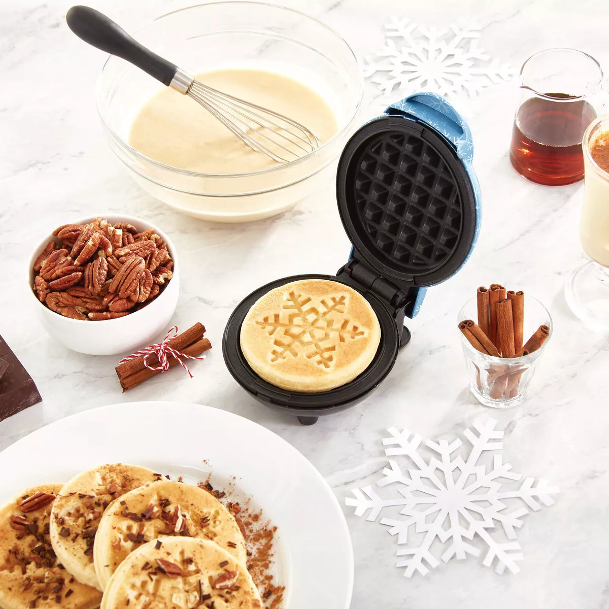 Dash 4 In. Snowflake-Print Mini Waffle Maker - photo 2