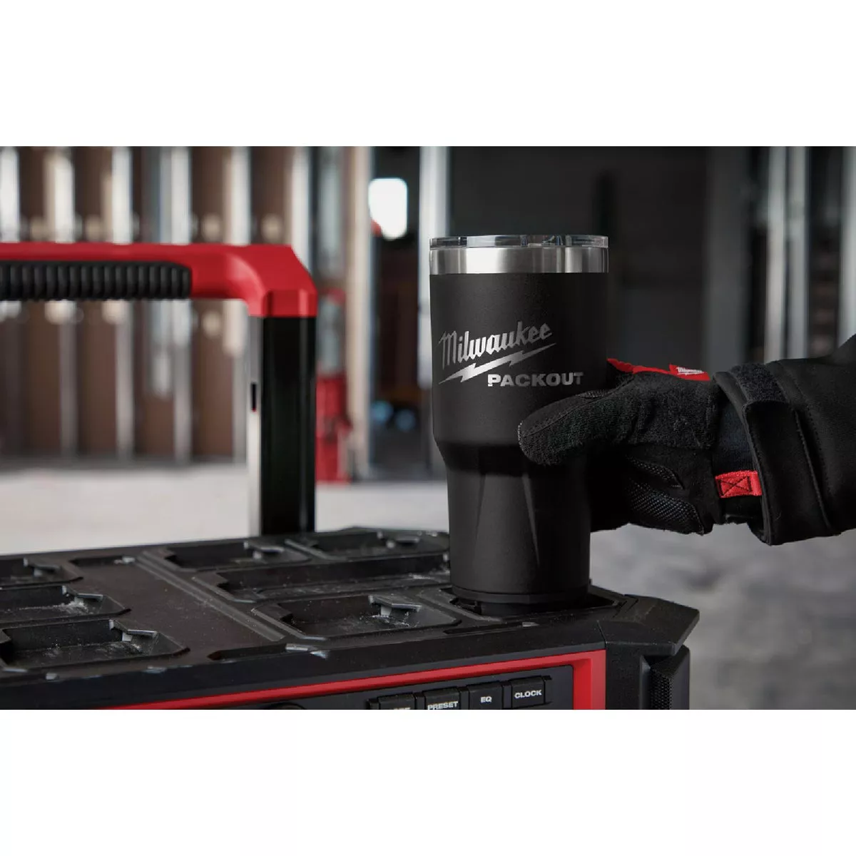 Milwaukee PACKOUT 30 Oz. Black Insulated Tumbler - photo 6