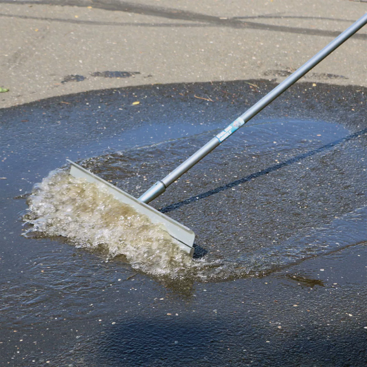Unger Professional AquaDozer MAX 24 In. Smooth Surface Floor Squeegee - photo 2
