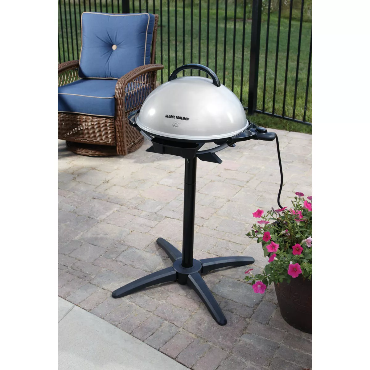 George Foreman 240 Sq. In. Indoor/Outdoor Electric Grill - photo 3