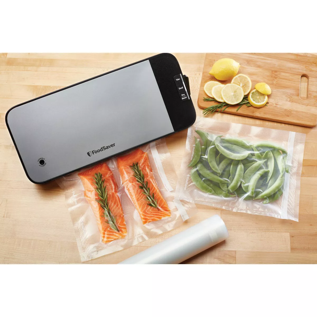 FoodSaver Handheld+ 2-in-1 Vacuum Sealing System - photo 4