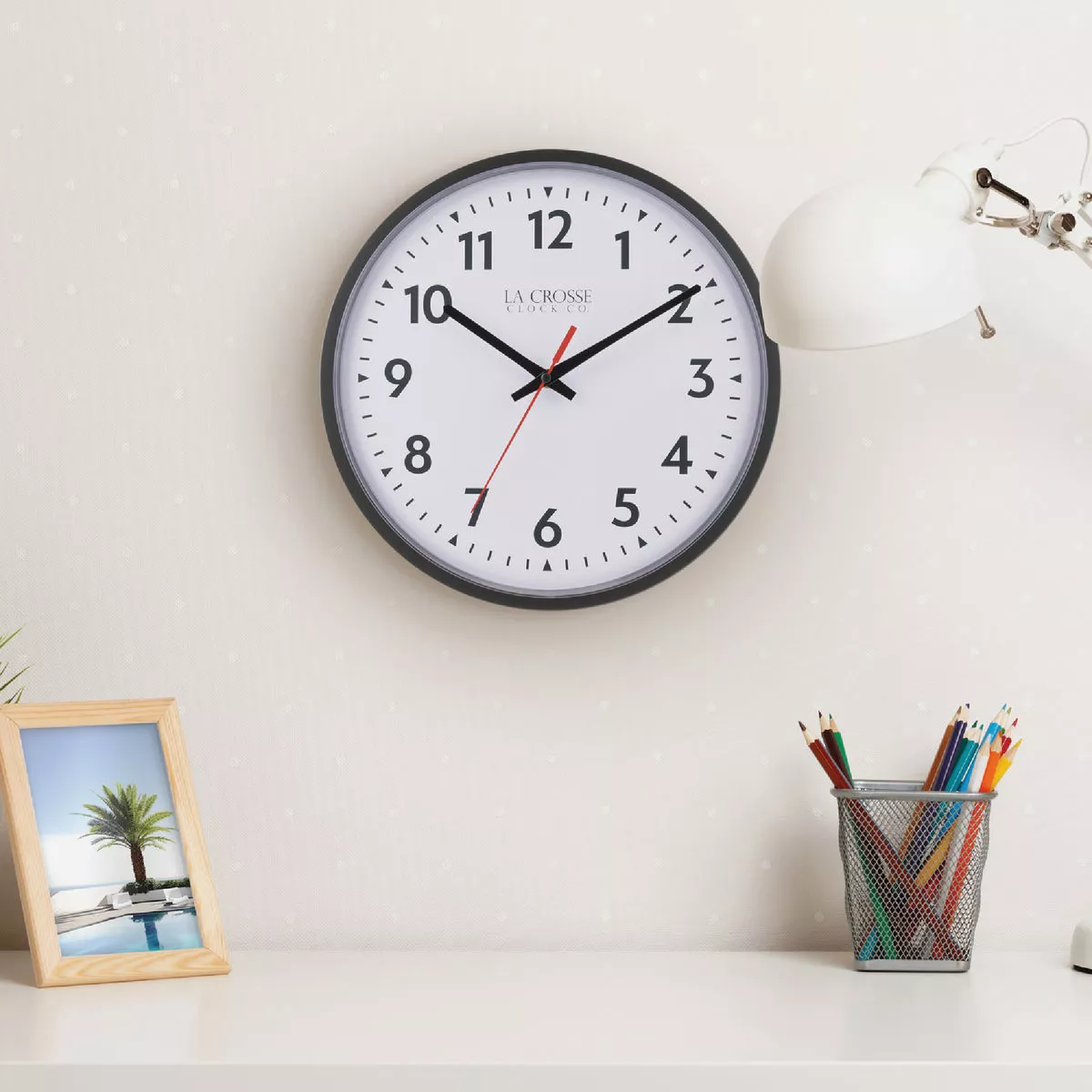 La Crosse Technology Commercial Quartz Wall Clock - photo 4