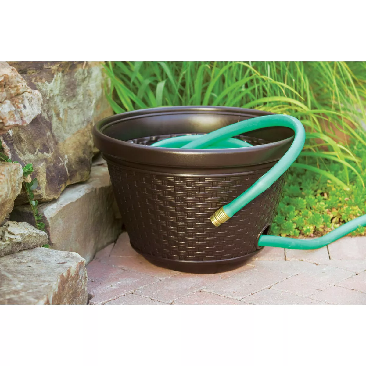 Suncast 100 Ft. Brown Resin Wicker Hose Pot - photo 2
