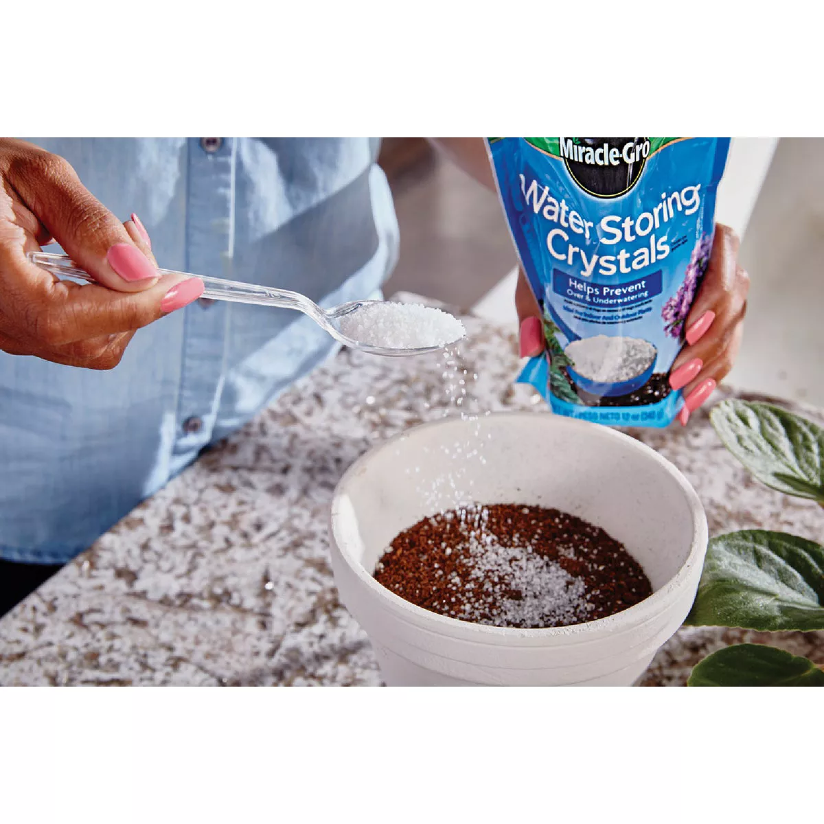 Miracle-Gro 12 Oz. Water Storing Crystals - photo 4