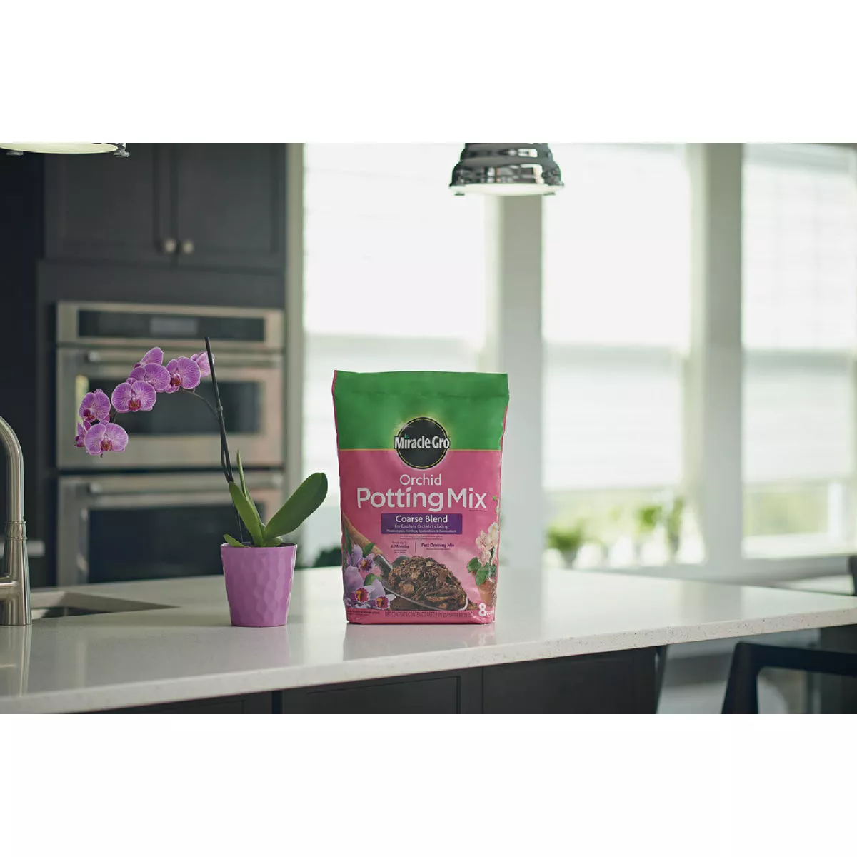 Miracle-Gro 8 Qt. Coarse Blend Orchid Potting Mix - photo 3