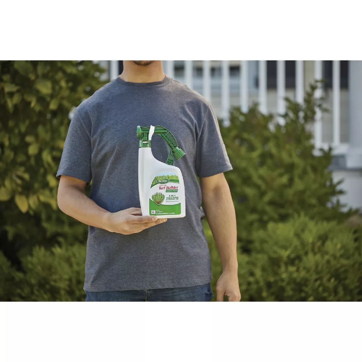 Scotts Turf Builder 32 Oz. 2000 Sq. Ft. Liquid Lawn Food - photo 2