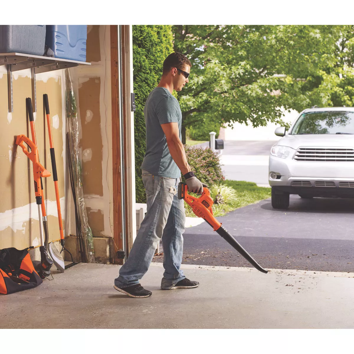 Black & Decker 130 MPH 80 CFM 20V MAX Lithium-Ion Cordless Blower - photo 3