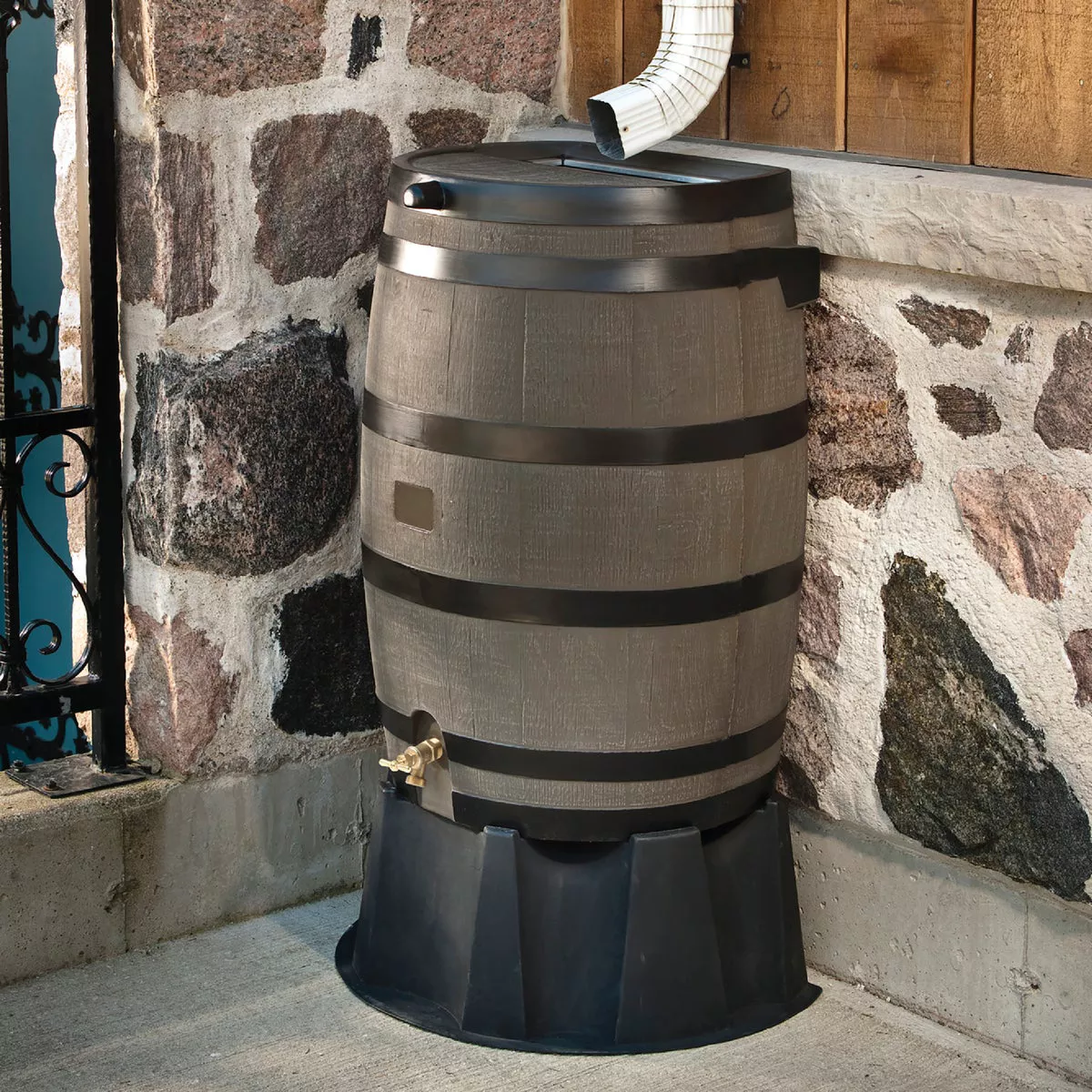 RTS Home Accents 50 Gal. Woodgrain Polyethylene Flat Back Rain Barrel - photo 4