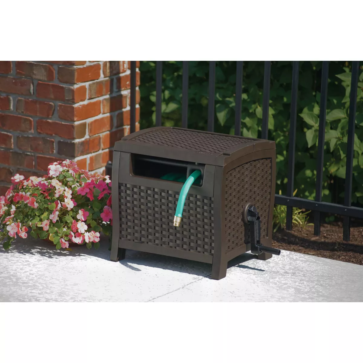 Suncast Slidetrak Hose 175 Ft. x 5/8 In. Brown Resin Hideaway Hose Reel - photo 2