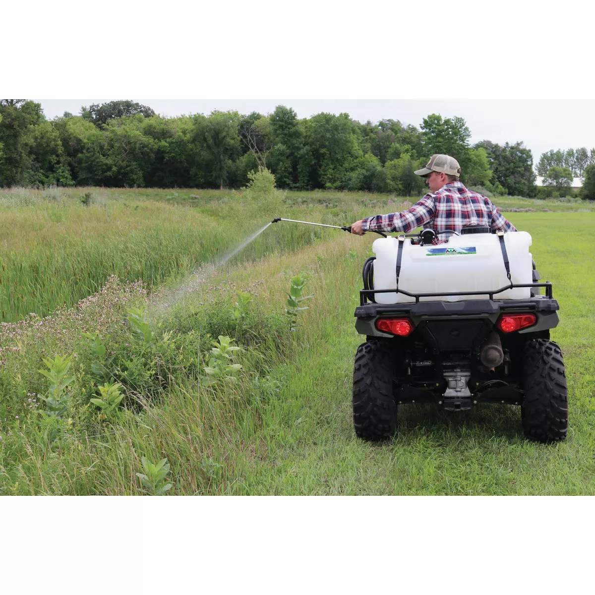 Master Manufacturing 25 Gal. 2.2 GPM Spot Tank Sprayer - photo 2