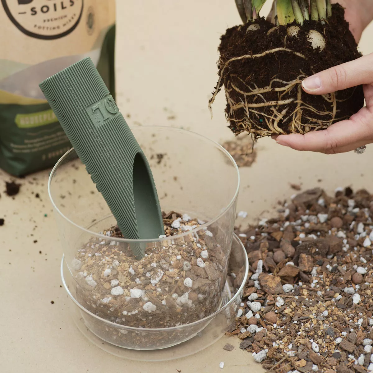 Sol Soils 1 Qt. Houseplant Chunky Mix - photo 3