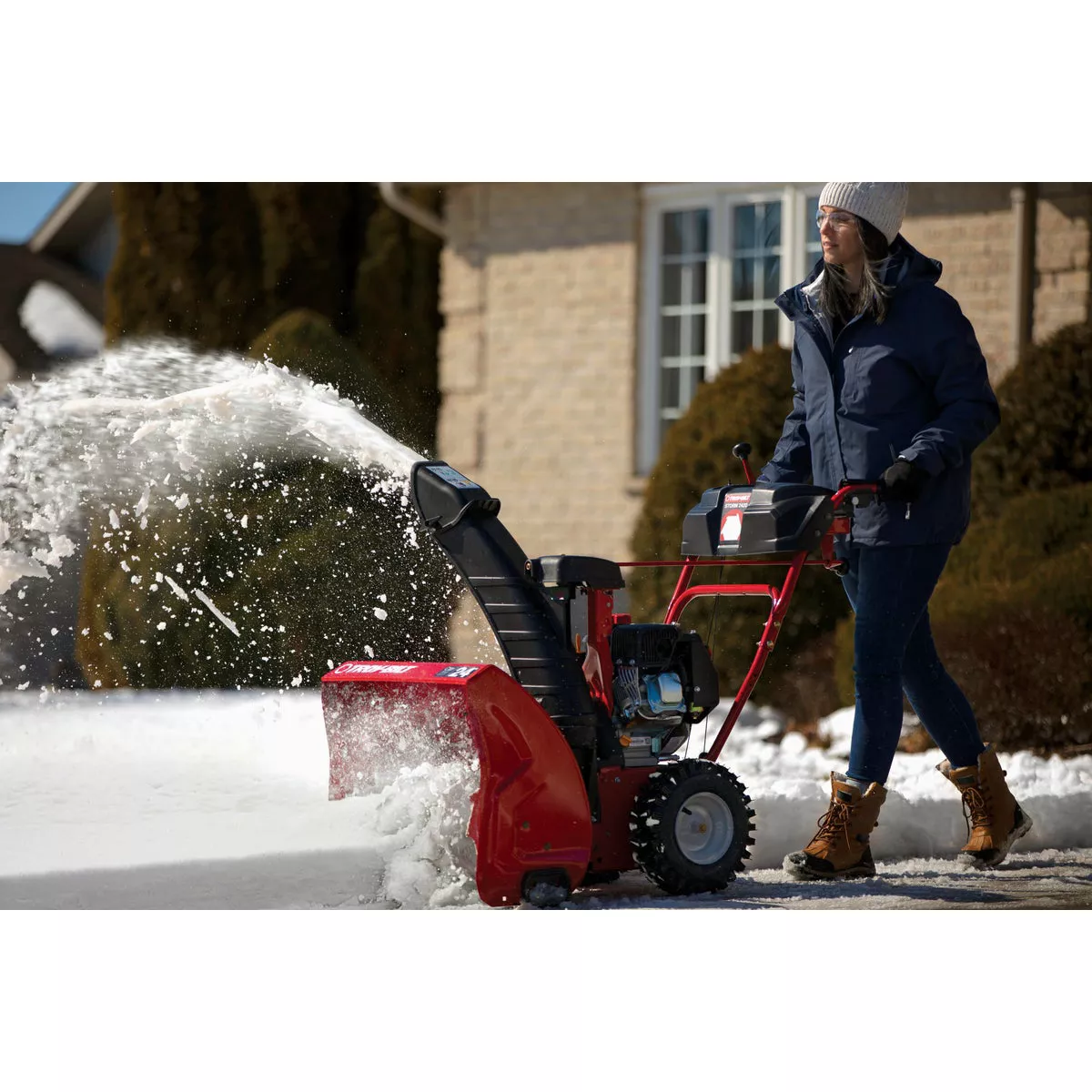 Troy-Bilt Storm 2420 208cc 24 In. Snow Blower - photo 4