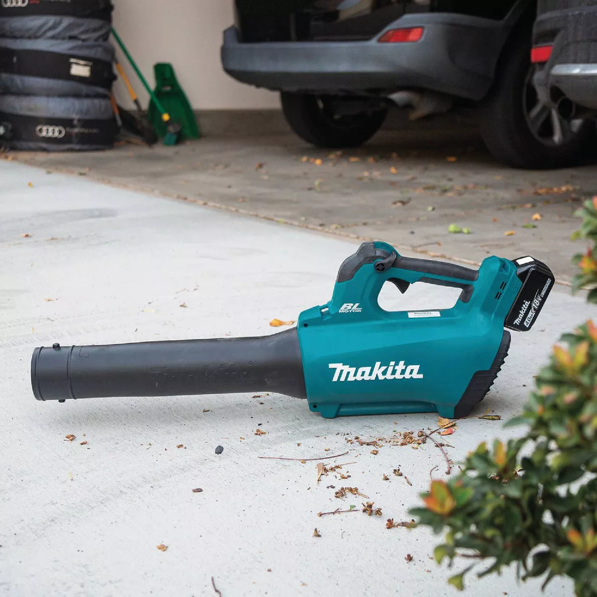 Makita 116 MPH 459 CFM 18V LXT Lithium-Ion Brushless Cordless Blower Kit - photo 8