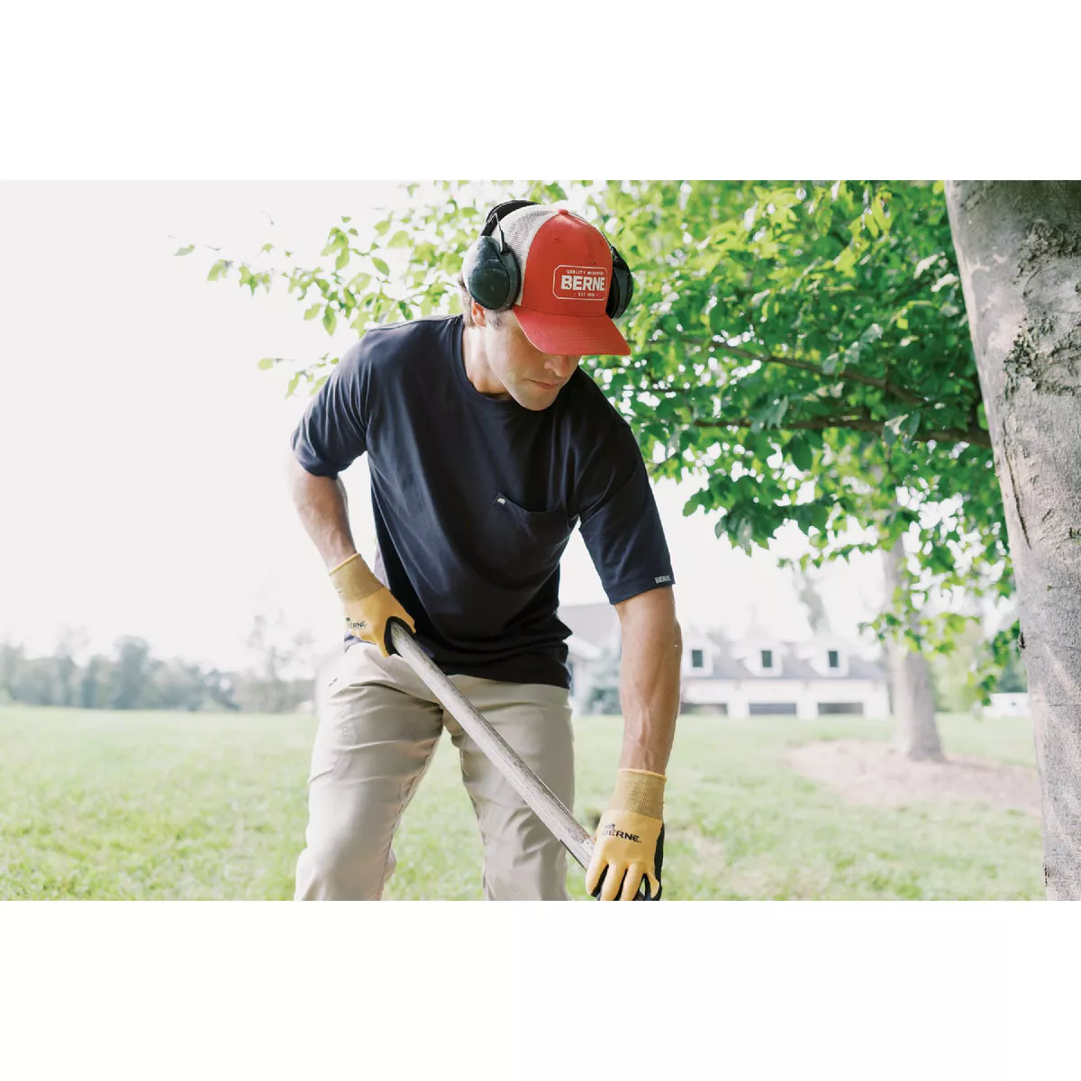 Berne Deep Red Badge Logo Trucker Cap - photo 2