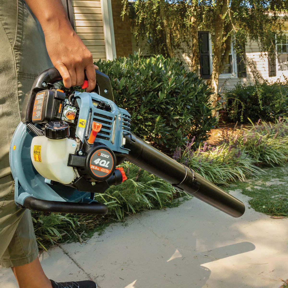 Senix 4QL 26.5cc 4-Cycle Handheld Gas Powered Leaf Blower - photo 5