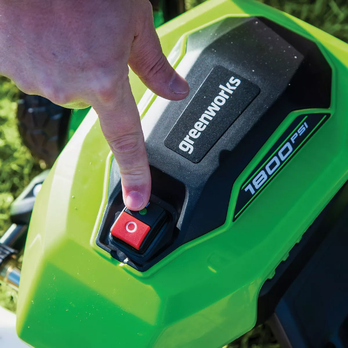 Greenworks 1800 PSI 1.1 GPM Cold Water Corded Electric Pressure Washer - photo 6