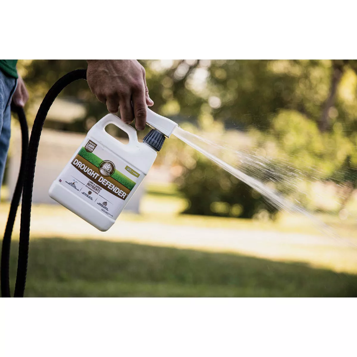 Turf Titan Drought Defender 32 Oz. 6000 Sq. Ft. 0-0-4 Summer Lawn Fertilizer - photo 3