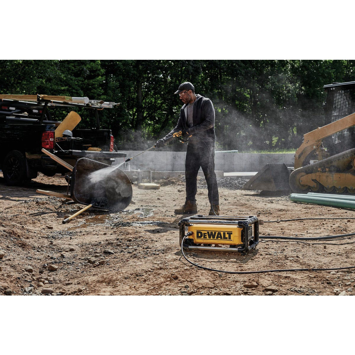 DEWALT 2100 psi 1.2 GPM Cold Water Compact Electric Jobsite Pressure