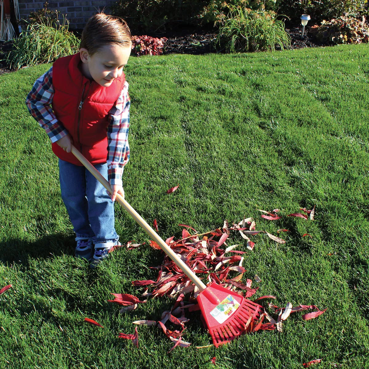 Emsco Little Diggers Kids Leaf Rake | True Value Hardware