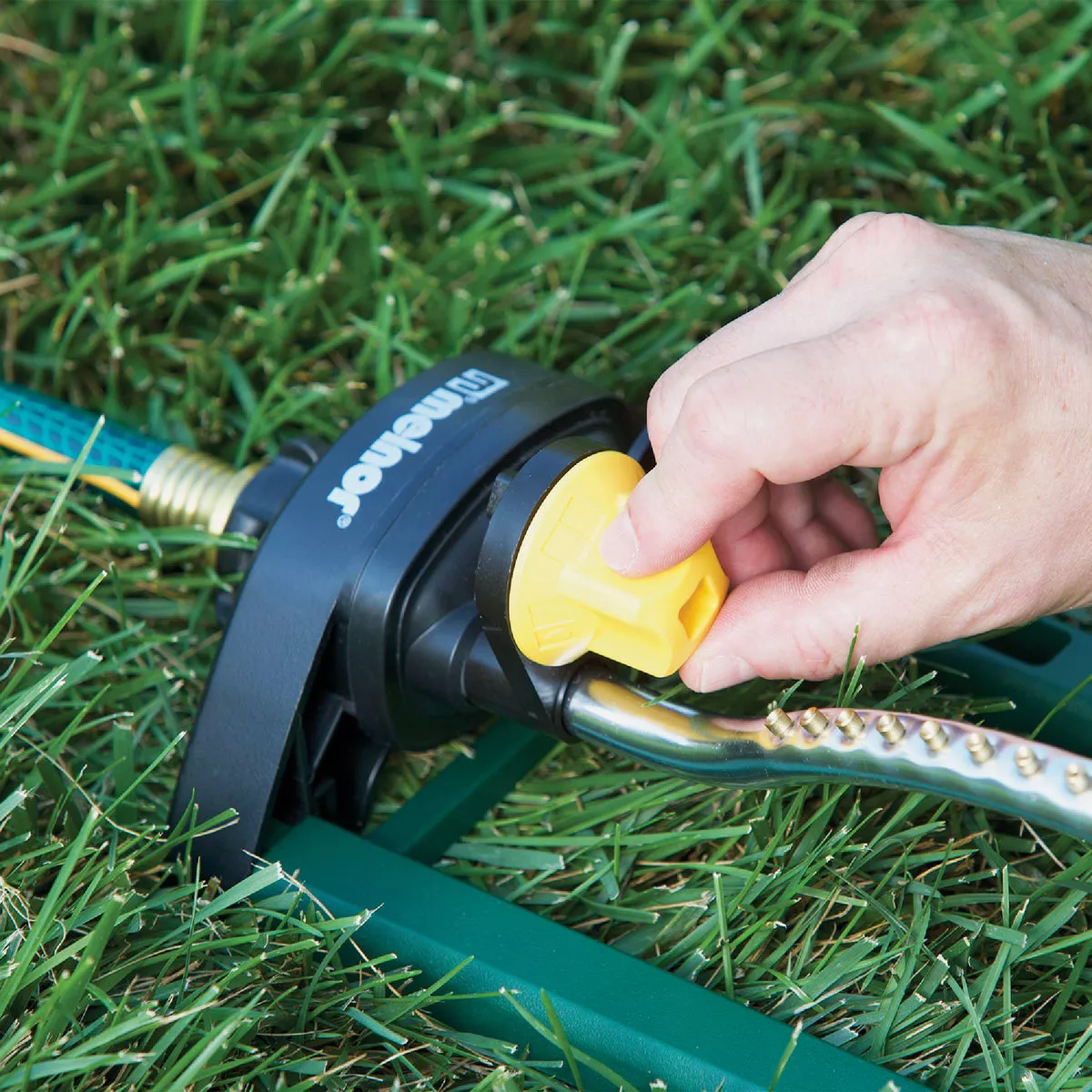 Melnor EasyGrow Max 3400 Sq. Ft. Oscillating Sprinkler - photo 3