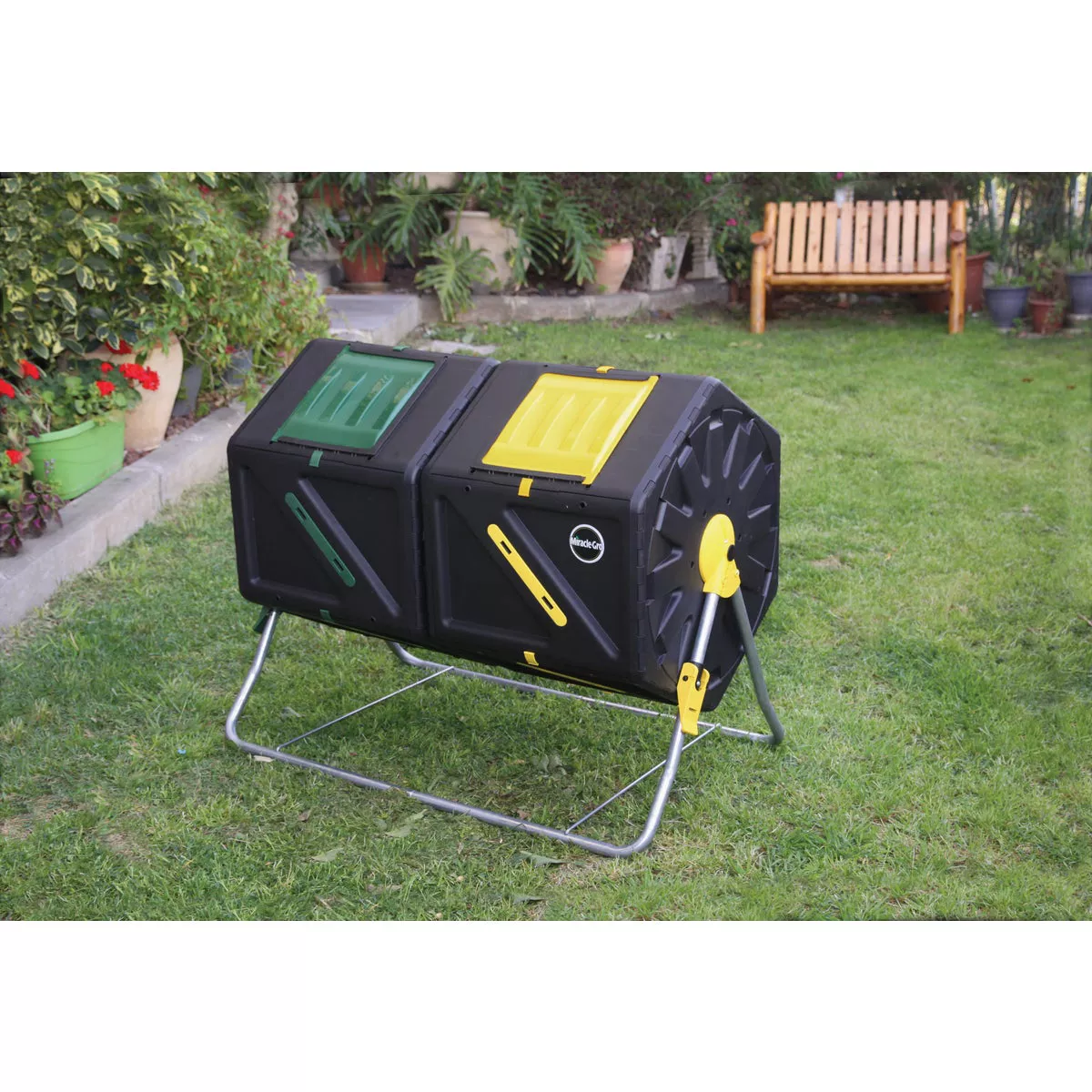 Miracle-Gro 2 x 28 Gal. Dual Chamber Tumbling Composter - photo 4