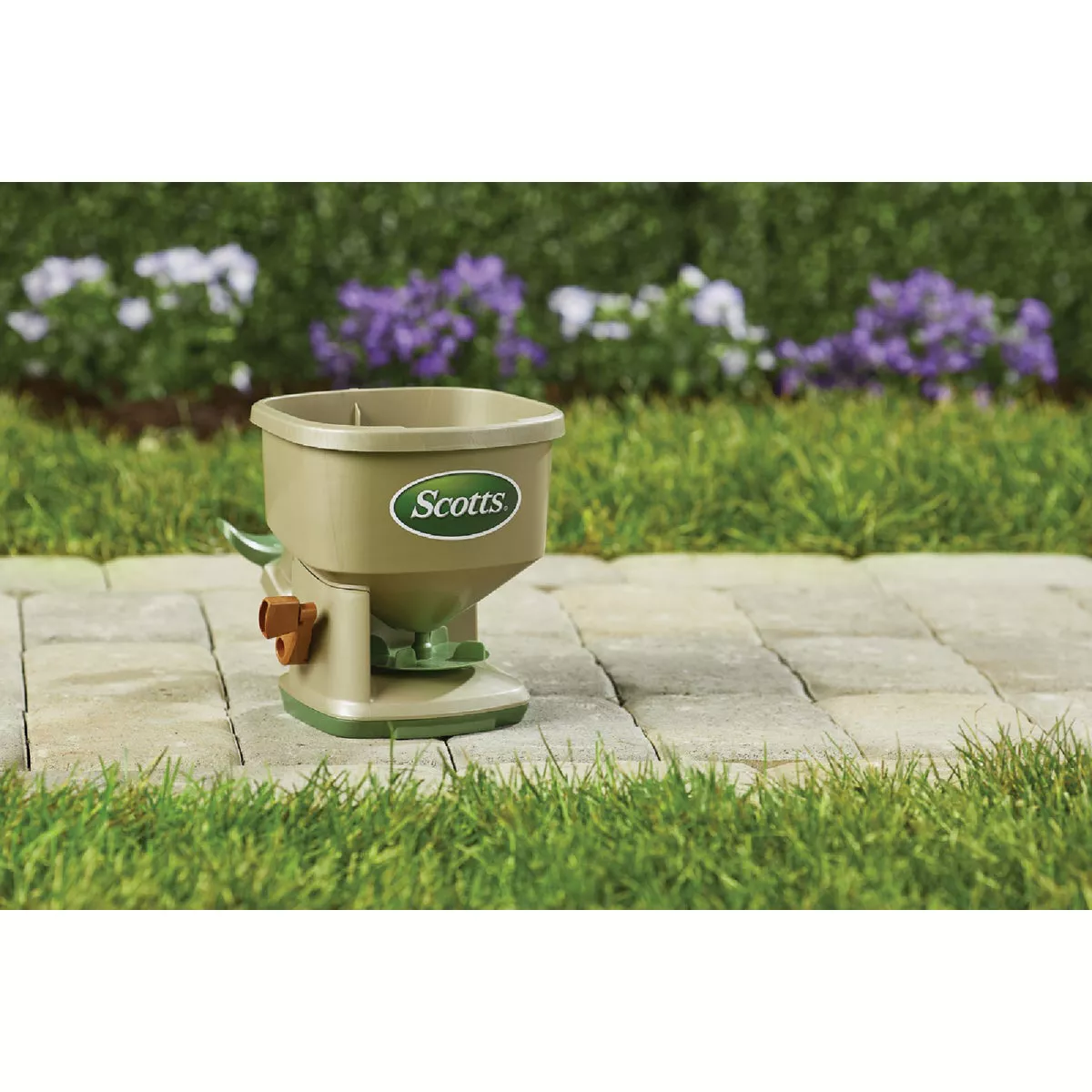 Scotts Whirl Handheld Spreader - photo 6