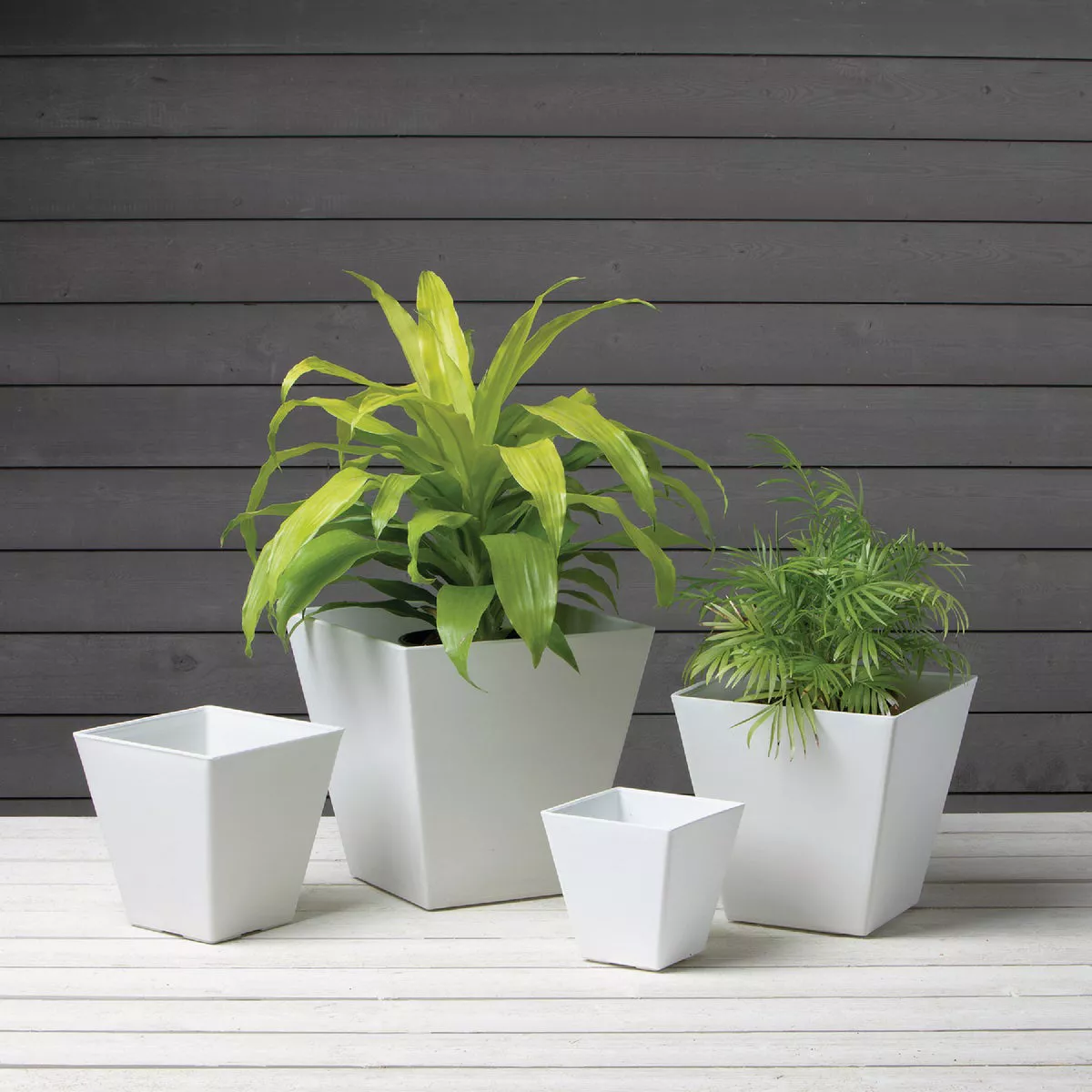 Novelty StoneArt Ella 10 in. W. 11 in. H. x 10 In. L. White Resin Square Planter - photo 2