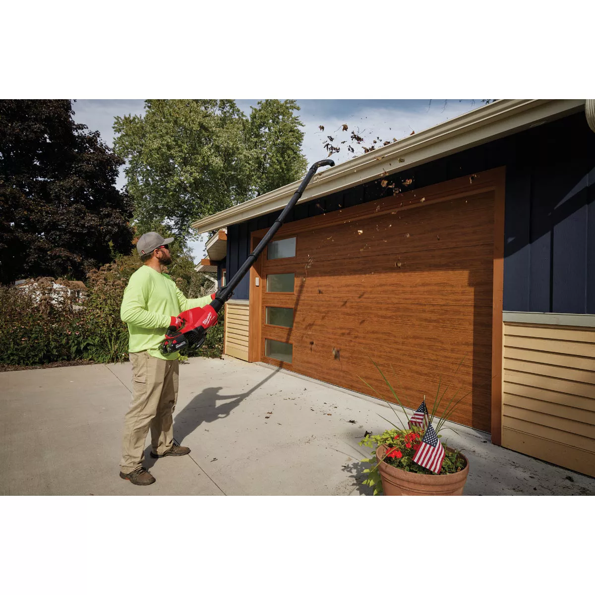 Milwaukee M18 Fuel Gutter Cleaning Attachment Kit - photo 6