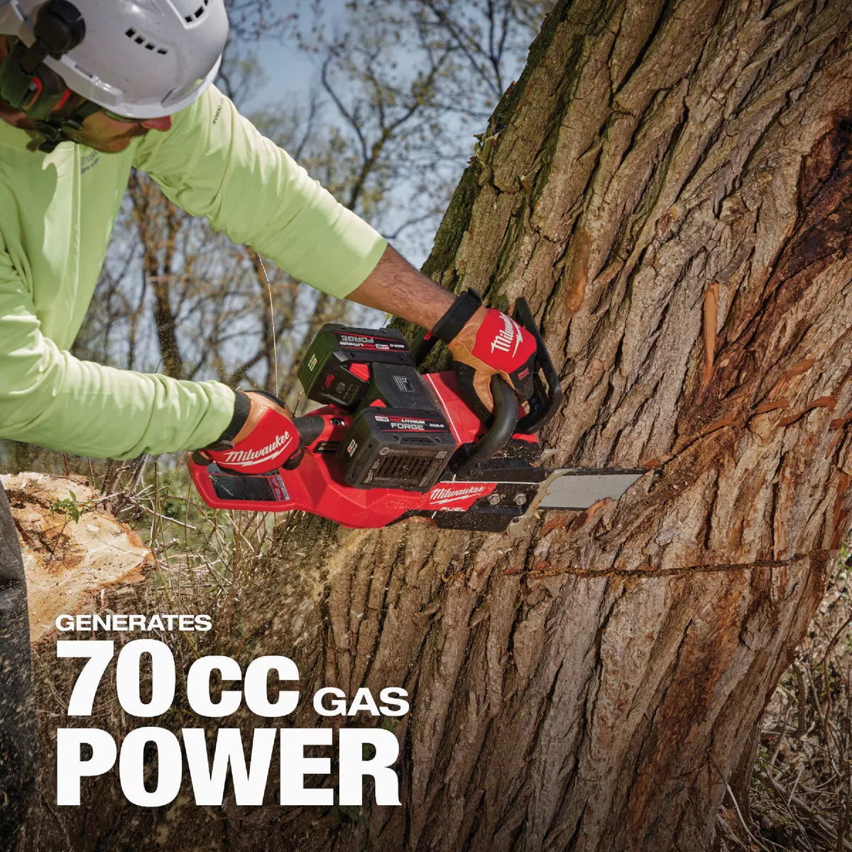 Milwaukee M18 FUEL Brushless 20 In. Cordless Chainsaw Kit with (2) 8.0 Ah Batteries & Charger - photo 5