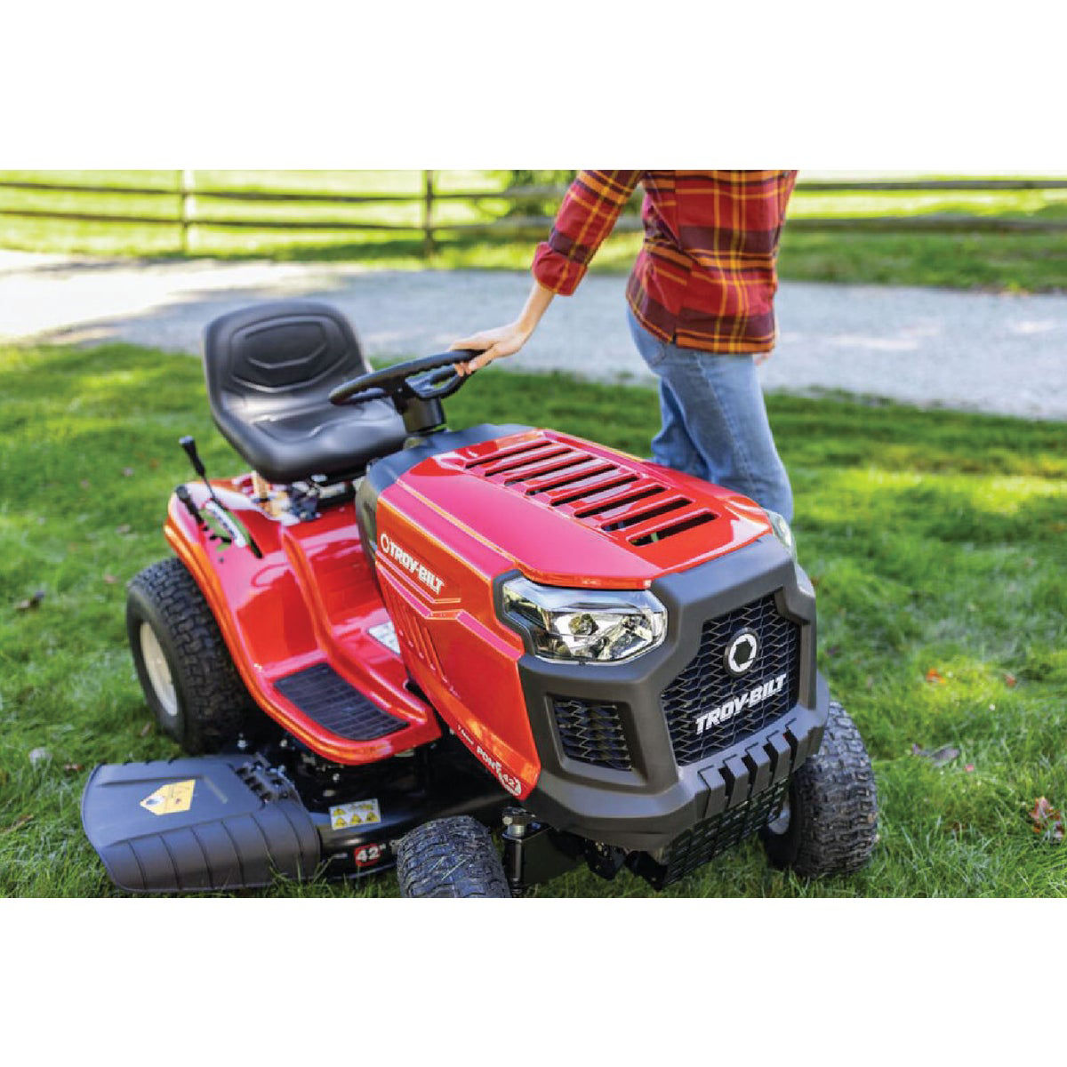 Troy bilt best sale horse riding mower