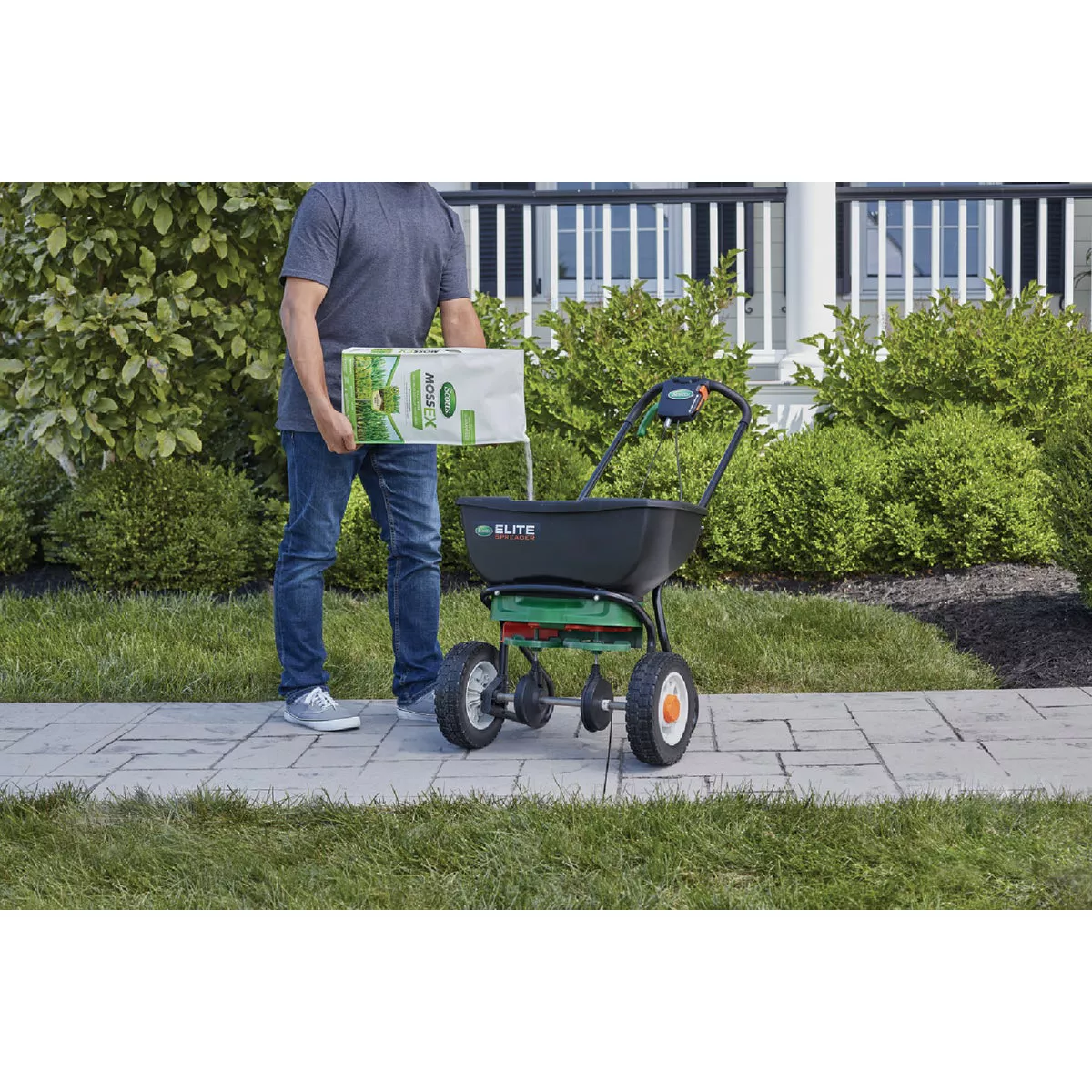 Scotts MossEx 18.37 Lb. 5000 Sq. Ft. Moss Killer For Lawns - photo 6