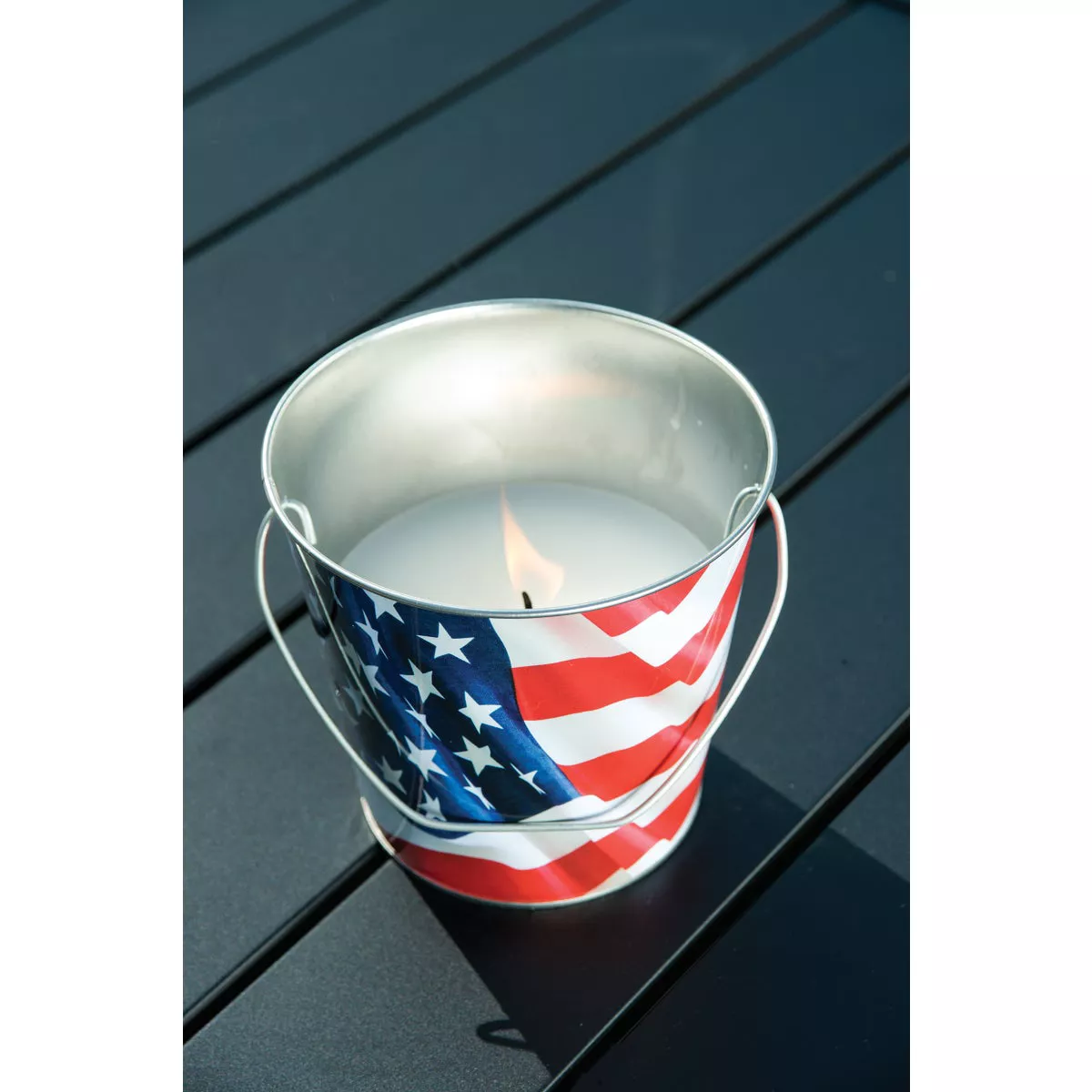 Tiki 16 Oz. 1-Wick American Flag Citronella Candle Bucket - photo 2
