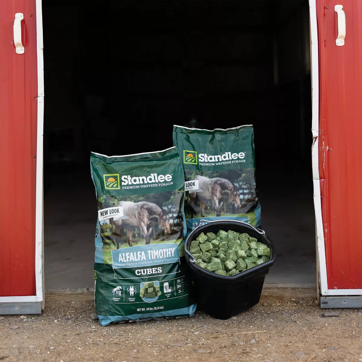Standlee Premium Western Forage 40 Lb. Alfalfa & Timothy Cubes - photo 7