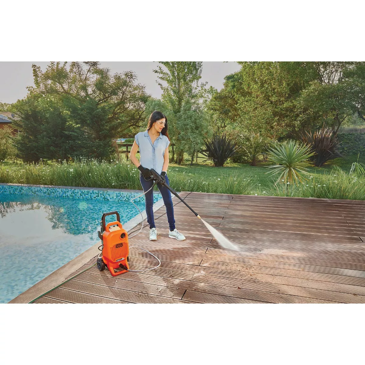 Black + Decker 1850 psi 1.2 GPM Cold Water Electric Pressure Washer - photo 4