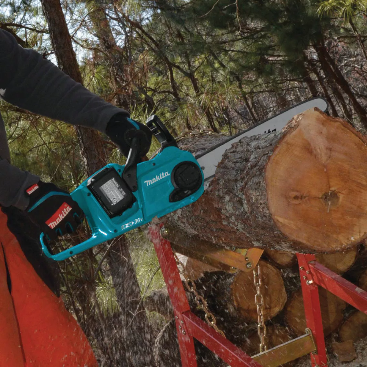 Makita 18V LXT X2 (36V) Lithium-Ion Brushless Cordless 16 In. (5.0Ah) Chain Saw Kit - photo 13